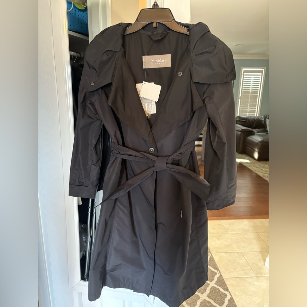 MaxMara Women's Rain jacket NWT